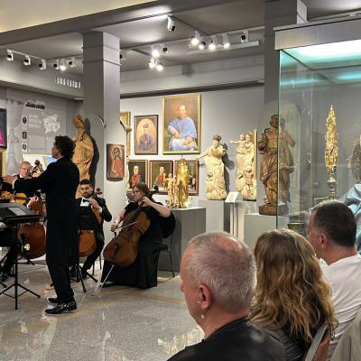 Koncert Filharmonii Kameralnej im. Witolda Lutosławskiego w Łomży [Noc Muzeów 2025]